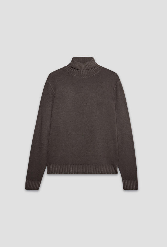 Garment dyed two-thread turtleneck ESSENTIAL - Ferrante | img vers.1300x/